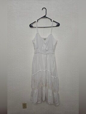 White Sleeveless Maxi Dress with Eyelet Detail 1X MPH Collection